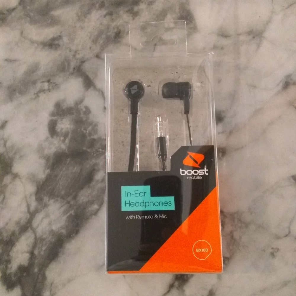 Boost Mobile in ear head set